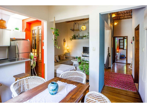 Imagen 2 de 25 de Venta De Casa En Barrio Abasto (totalmente Reciclada)