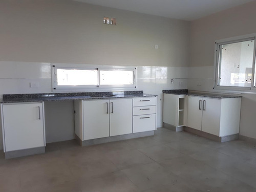 Imagen 7 de 12 de Casa En Venta El Canton Bº Norte A Laguna C/pileta