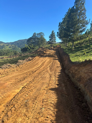 Excelentes Terrenos Zona Exclusiva De Jarabacoa 