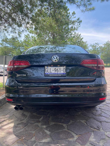 Imagen 4 de 10 de Volkswagen Jetta 2.5 Comfortline Tiptronic At 2016