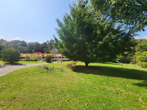 Venta De Lote San Diego 10 De Enorme Dimensiones Con Bonita Vista Y Proyecto Incluído Cerca De Acceso Y Amenidades En Fracc Rancho San Diego Ixtapan De La Sal Edomex