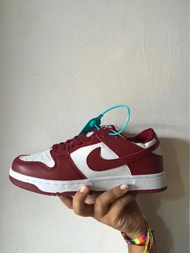 Zapatos best sale nike borrador