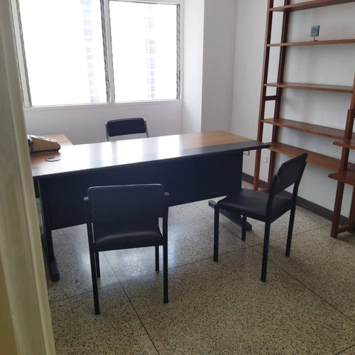 Imagen 4 de 14 de Se Alquila Oficina 126m2 Av. Lecuna
