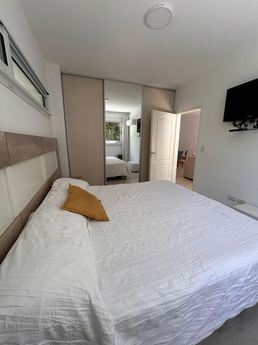 Venta Depto 2 Amb Con Balcon Aterrazado Parrilla Y Jacuzi En Main Park Canning