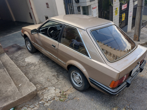 Imagem 3 de 15 de Ford Escort 1984 Placa De Colecionador