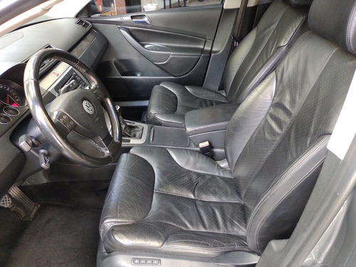 Imagen 11 de 15 de Volkswagen Passat 2.0 Tdi Caja Manual De 6 Velocidades