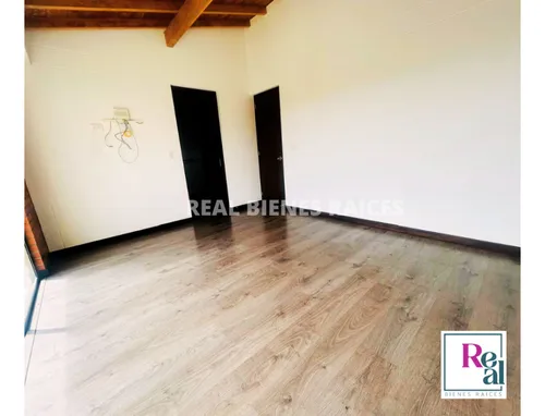 ¡casa En Arriendo Con Excelente Ubicación Y Comodidades!