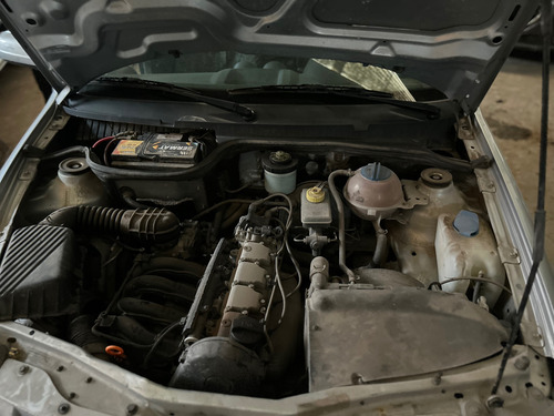Volkswagen Gol Power 1.4n 5p Chocado Un Guardabarro Funciona