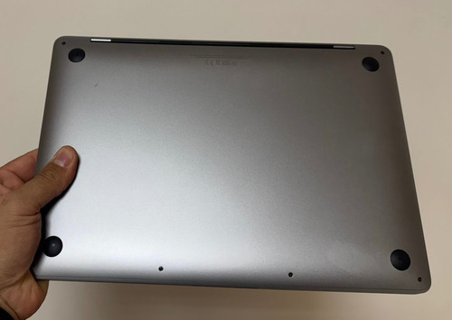 Macbook Pro M2 (2022) 13.6 8gb 256gb Cinza-espacial Cinza (Usado)