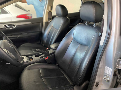 Nissan Sentra 2.0 Sv 16v Flex 4p Automático