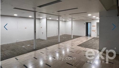 Gran Local Comercial En Av. Las Condes