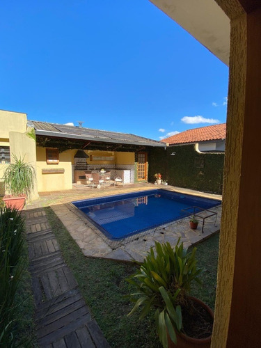 Casa À Venda Na Rua Das Nogueiras, Jardim, Santo André - Sp - Liv-8626