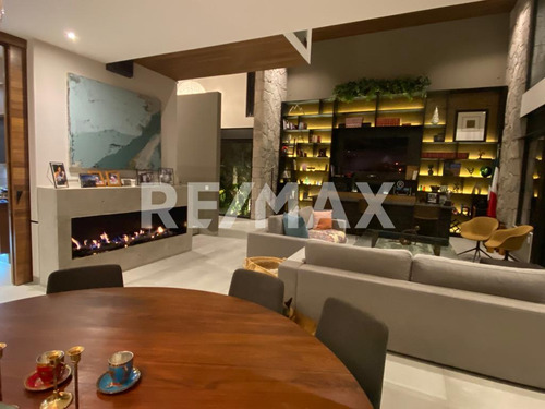 Casa En Venta En Condominio Altozano