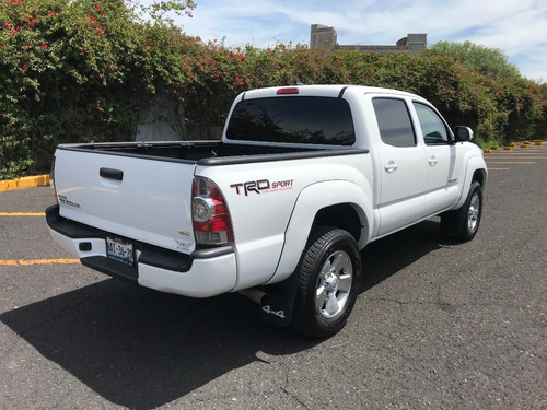 Imagen 8 de 15 de Toyota Tacoma Trd 4x4 Blindada 5 Plus 2015 Impecable!!!