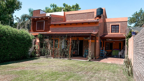 Casa En Granadero Baigorria
