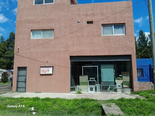 Galpon Con Departamento Y Local Comercial