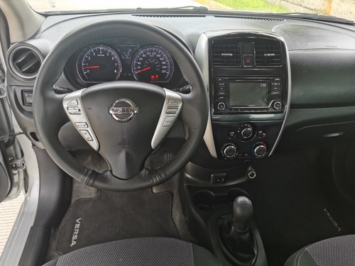 Imagen 11 de 15 de Nissan Versa 1.6 Advance Mt 2017