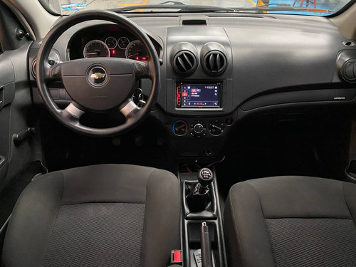 Imagen 11 de 14 de Chevrolet Aveo Ls 2017 Mt