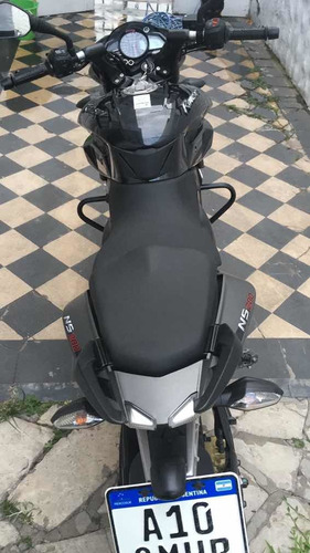 Bajaj Rouser Ns 200