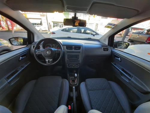 Imagen 5 de 7 de Volkswagen Suran 1.6 Highline I-motion 2013