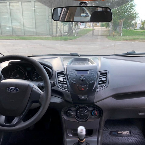 Ford Fiesta Kinetic Design 1.6 Sedan S 120cv 2014