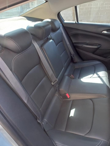 Imagen 5 de 9 de Chevrolet Cruze