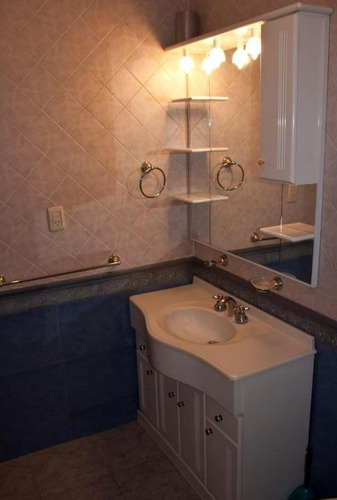 Departamento En Venta - 3 Dormitorios 2 Baños - Cochera - 115mts2 - Olivos