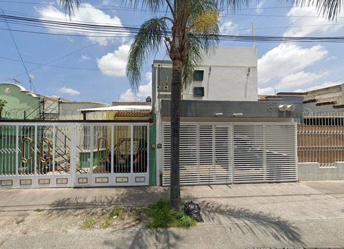 Casa En Venta De Remate Bancario, C. Presa El Tintero 1031, Los Arrayanes, 44765 Guadalajara, Jal. Jmjc12