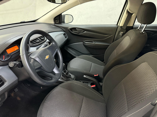 Chevrolet Onix Onix Hatch Joy 1.0 8V Flex 5p Mec.