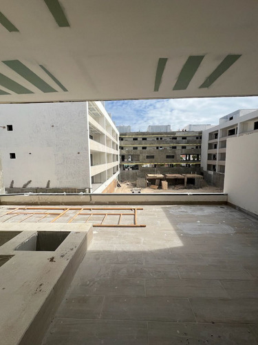 Apartamento De 2 Habitaciones Amueblado En Los Corales/ Entrega Agosto 2024