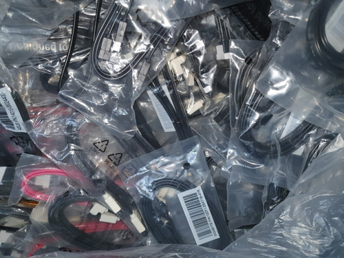 Imagen 4 de 8 de 1 Par De Cables Sata Datos, Lleva Dos Unidades Por Este Prec