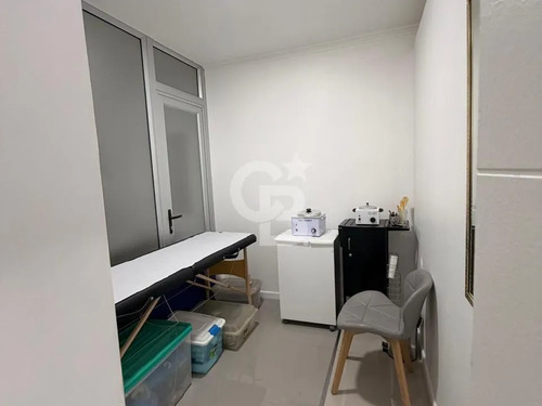 Local Comercial En Manquehue, Las Condes