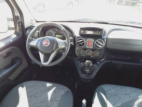 Imagem 3 de 7 de Fiat Doblò 1.8 Mpi Essence 7l 16v Flex 4p Manual