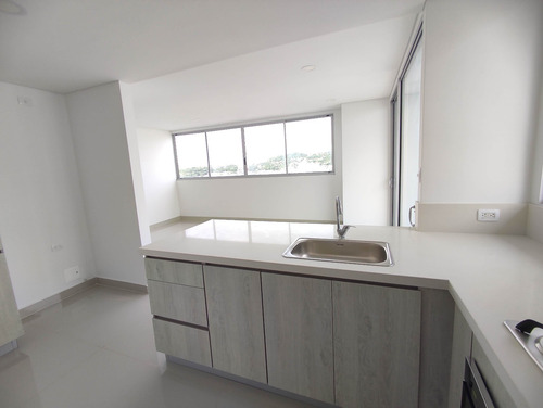 Imagen 11 de 29 de Venta De Apartamento En Manga.