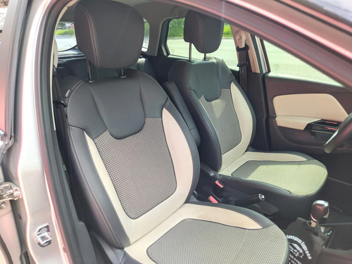 Imagem 8 de 15 de Captur Intense 2.0 16v Flex 5p Aut.