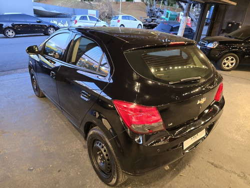 Chevrolet Onix 1.4 MPFI LT 8V FLEX 4P MANUAL