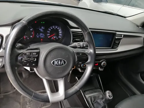Kia Rio 1.4 Zenith Hb 5 p