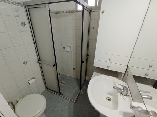 Imagen 8 de 12 de Apartamento En Alquiler - Pocitos (150m Mdeo. Shopping)