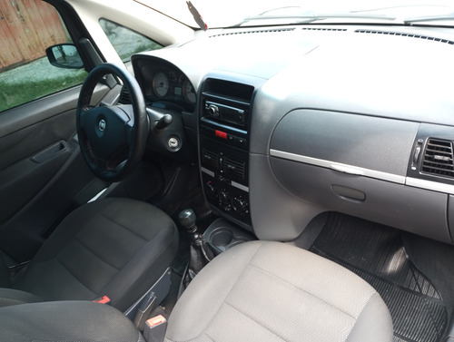 Fiat Idea 1.4 Elx Flex 5p