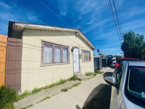 Casa En Venta De 2 Dorm. En Natales