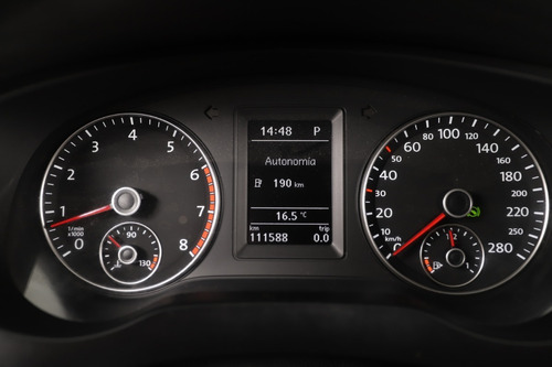 Volkswagen Vento 2.5 Luxury Tiptronic 2014