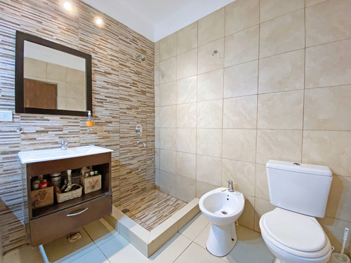 Casa En Venta Tolosa, 4 Dormitorios Y Pileta