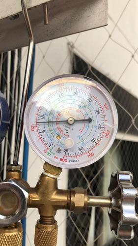 Imagen 9 de 10 de Service De Heladeras Cambio De Motor/burletes Carga De Gas