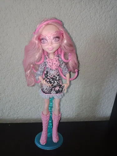 Monster high viperine gorgon hotsell