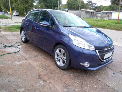 Peugeot 208 1.2 Frances