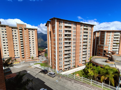 Venta De Apartamento En Cumbres De Miravila