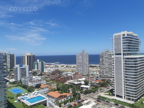 Imagen 4 de 30 de Apartamento De 1 Dormitorio En Piso 20 , Vista , Garage , Edificio Con Amenities