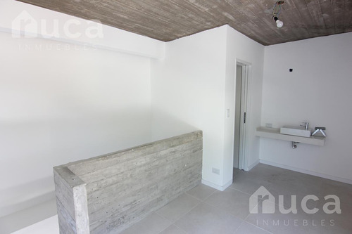 Imagen 11 de 15 de Moderno Departamento De 1 Dormitorio En Suite Con Escritorio Y Cochera A Estrenar - San Isidro