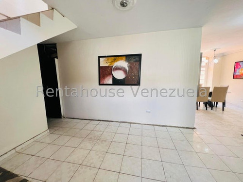 Estefani Salon Vende Casa En Bararida-lara-25-6025/