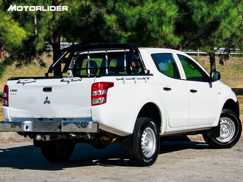 Imagen 5 de 25 de Mitsubishi L200 2.4 4x4 Descuenta Iva | Permuta / Financia